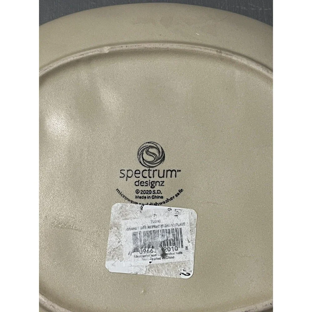 Spectrum Designz 4 Bee  Salad Plates